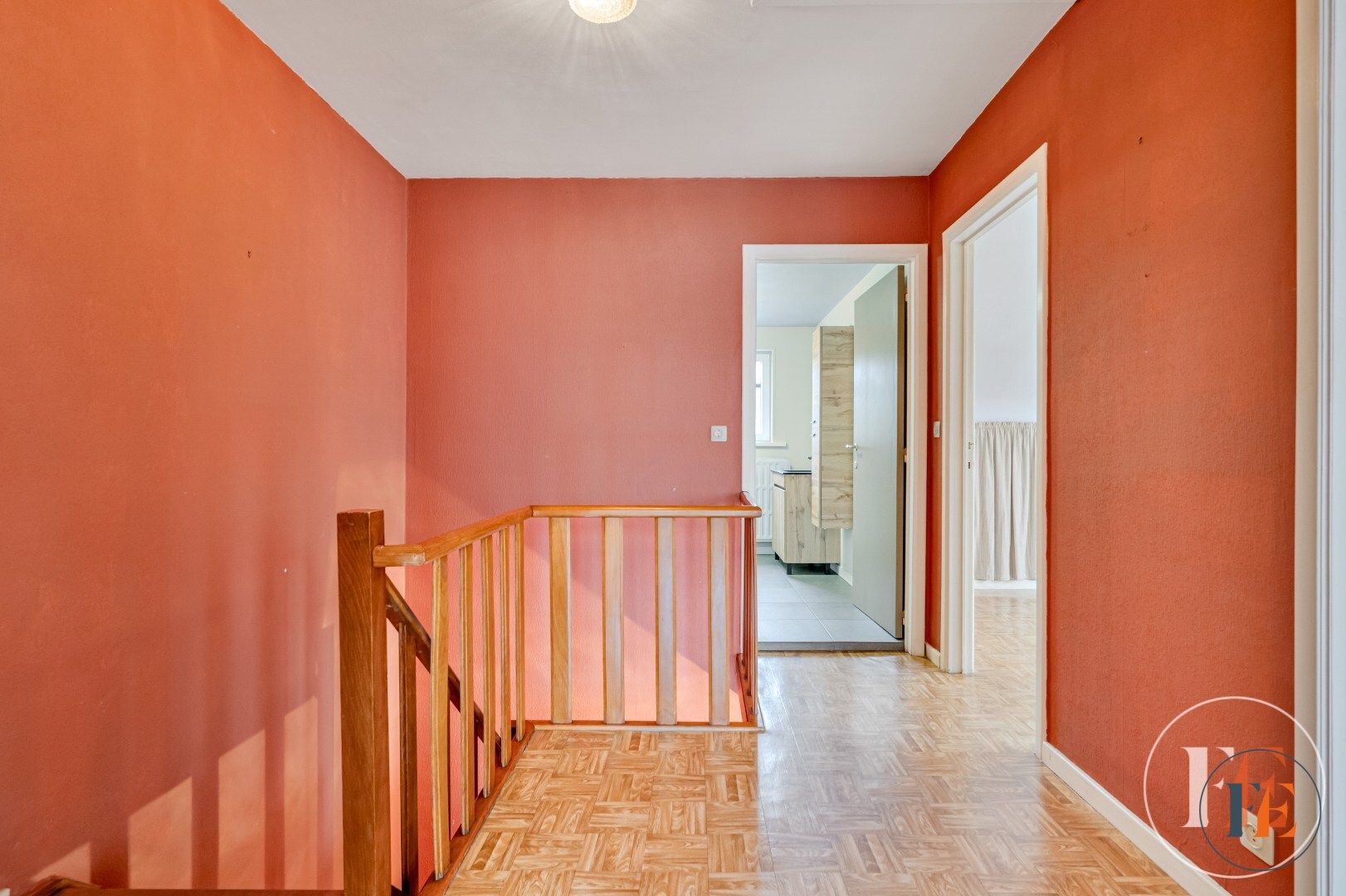 Buitenkans! Duplex appartement  met garage en tuin 