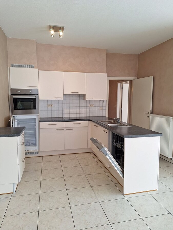 Perfect gelegen gelijkvloers appartement in het Centrum van Neerpelt 