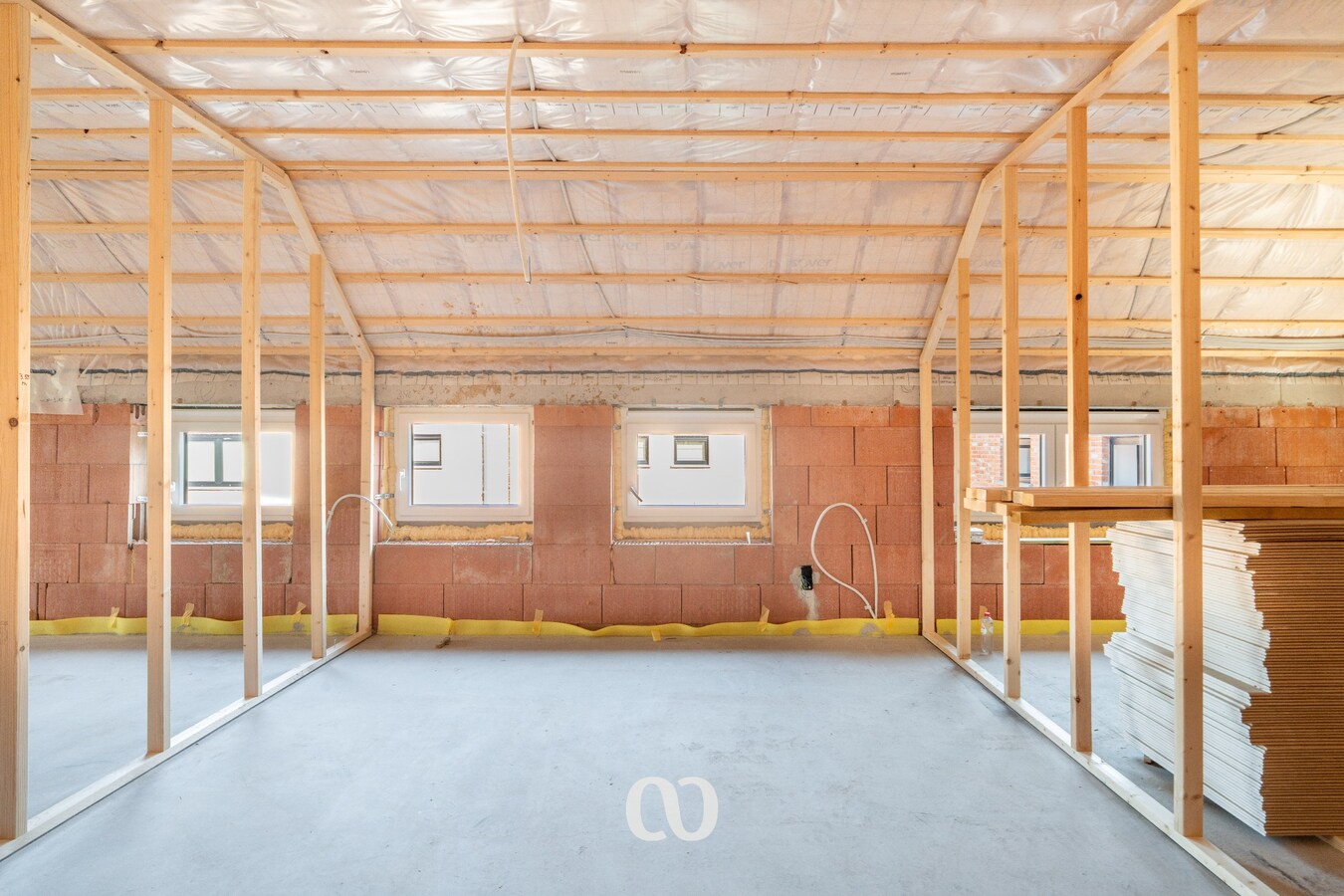 Ruime casco woning met tal van mogelijkheden! 