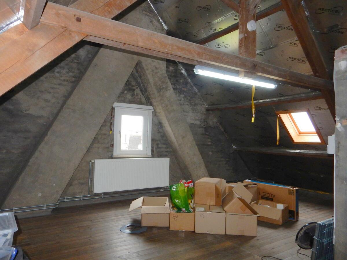 Woning met zonnige tuin en garage 