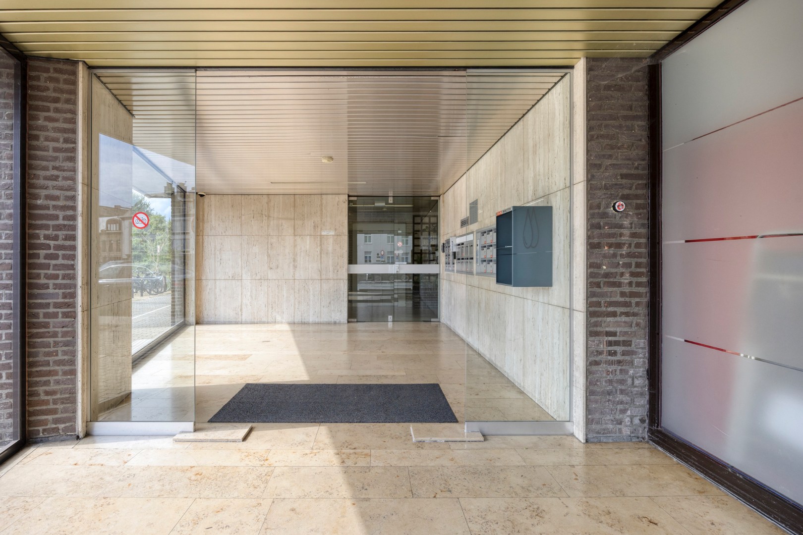 Gerenoveerd appartement met 1 slpk. in Geel 