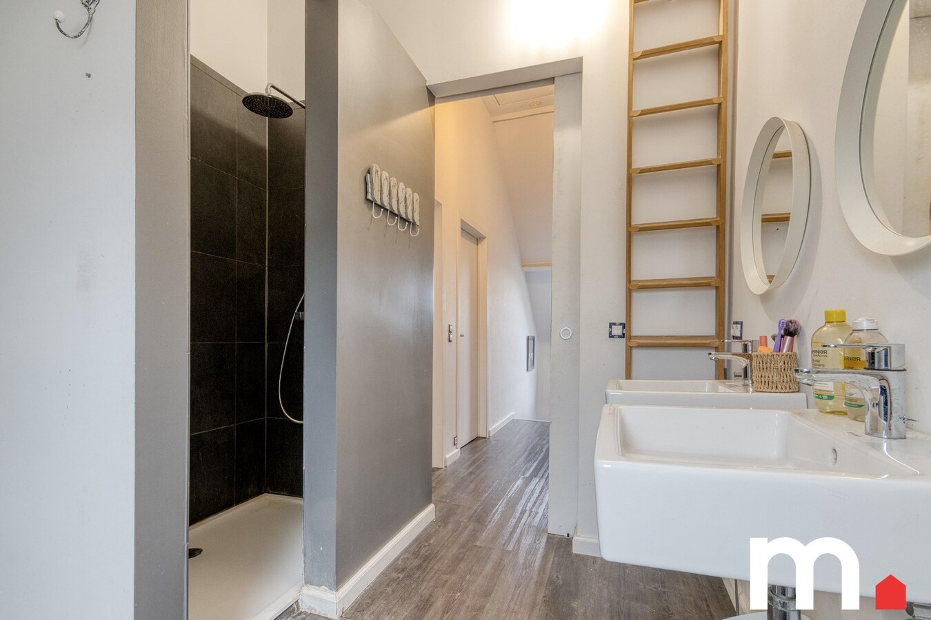 Karaktervolle, gerenoveerde herenwoning met 5 slaapkamers in Bissegem (Kortrijk) ! 