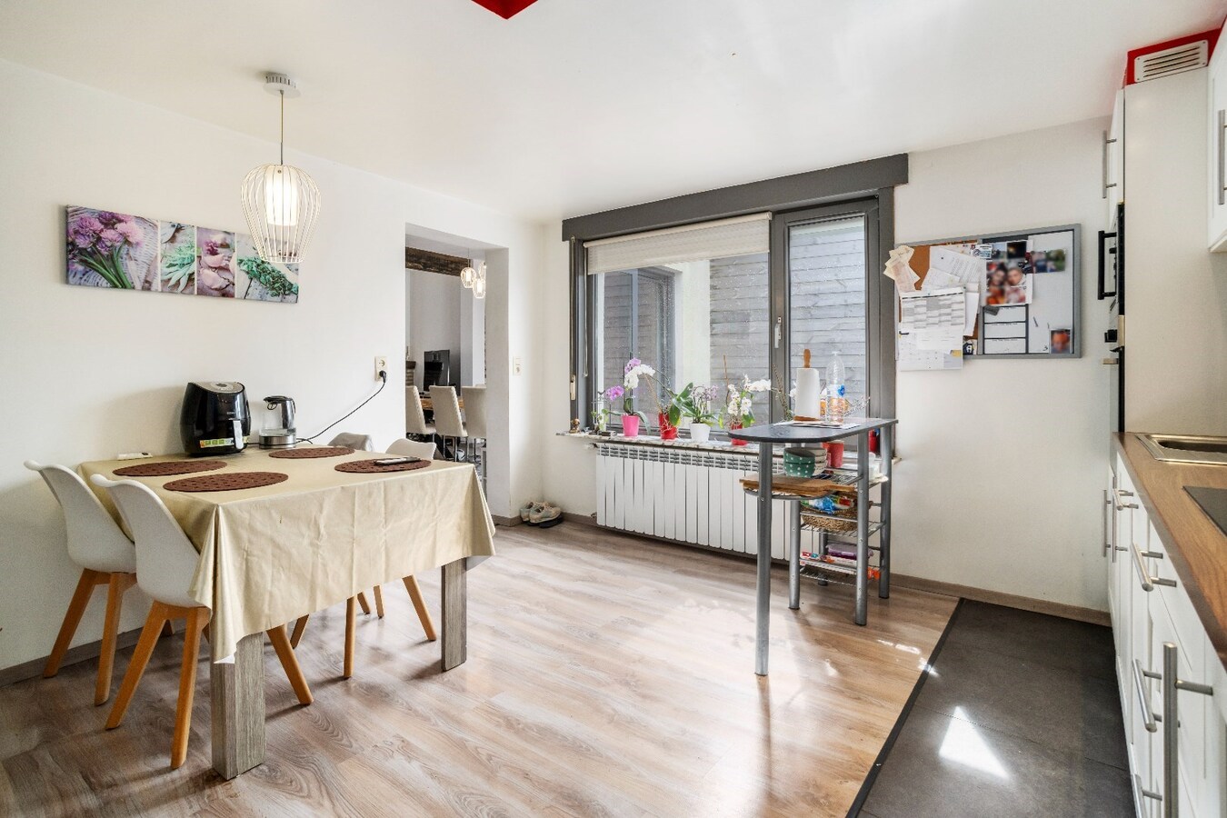 Gerenoveerde woning op ruim perceel van 1197 m² 