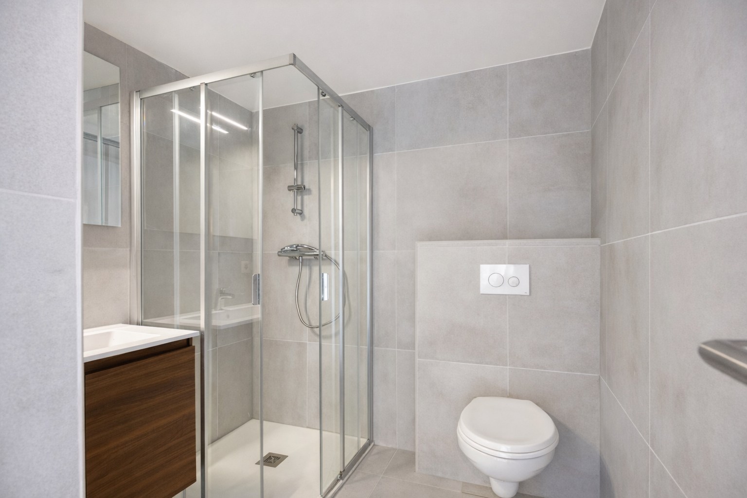 Nieuwbouw studio met terras van 9m2 in hartje Leuven met kelderberging en parkeermogelijkheden! 6% BTW mogelijk! 