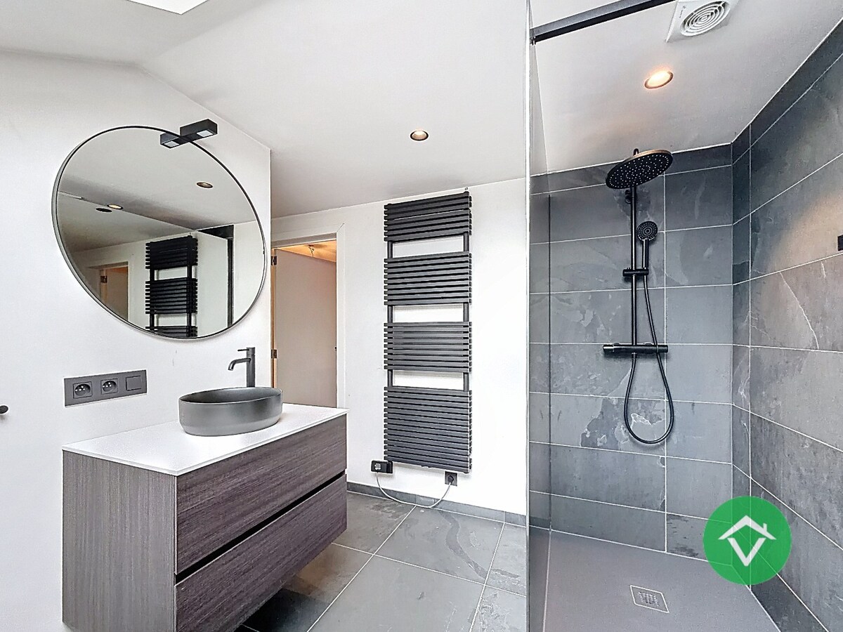 Instapklare woning met 3 slaapkamers en garage te Koekelare 