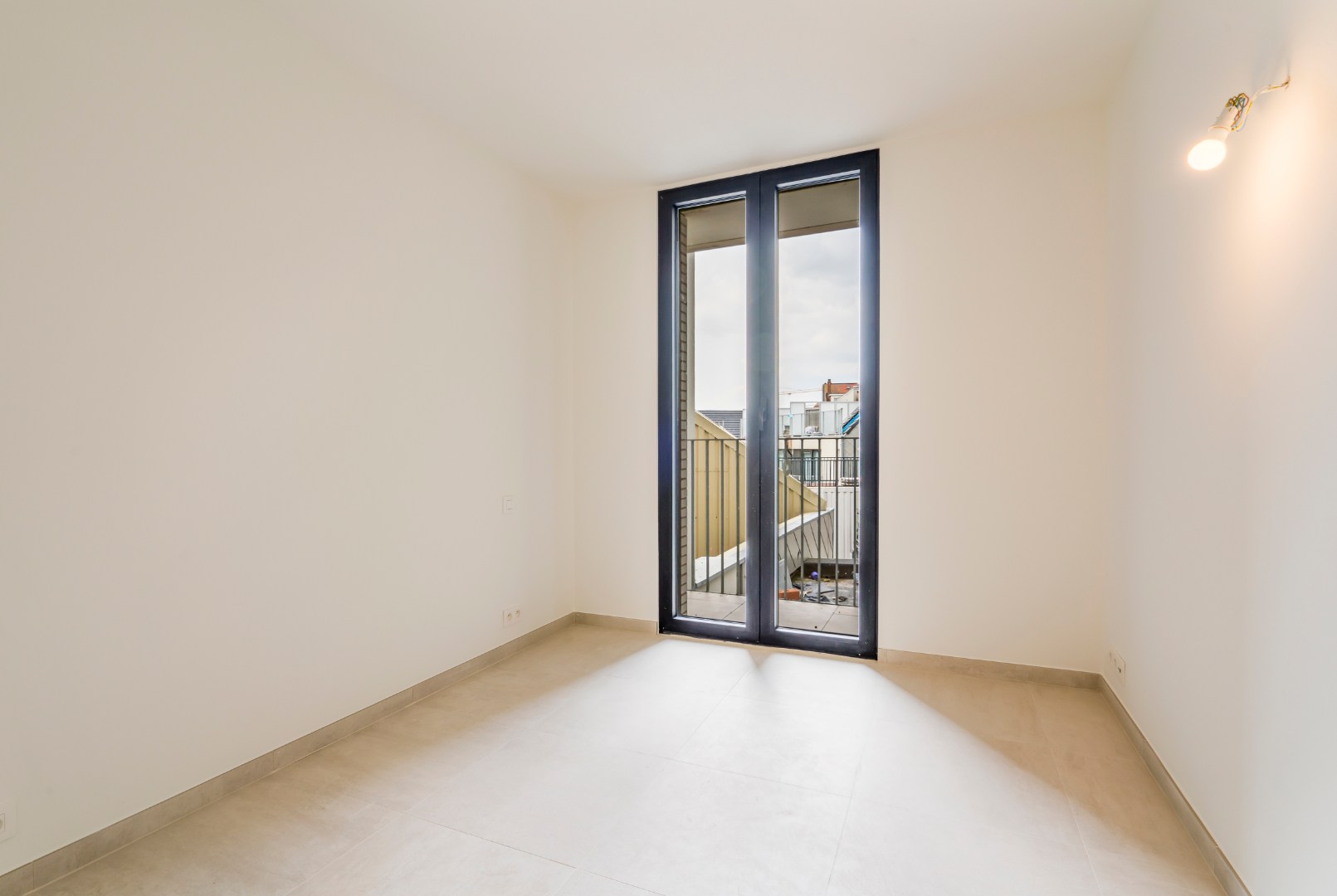 APP. NOUVELLE CONSTRUCTION AVEC VUE SUR LE PORT 