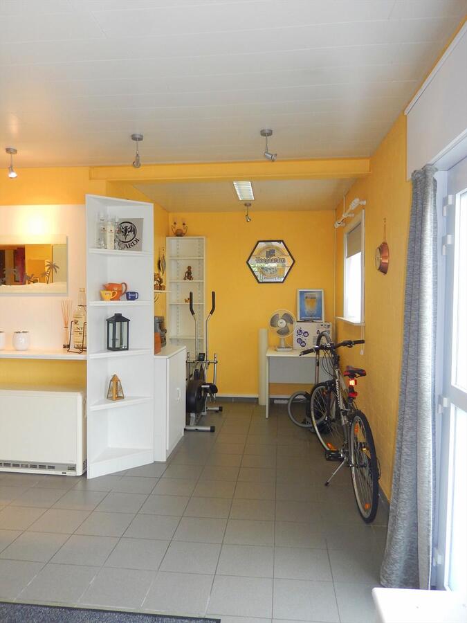 Woning met 4 slaapkamers en grote zonnige tuin 