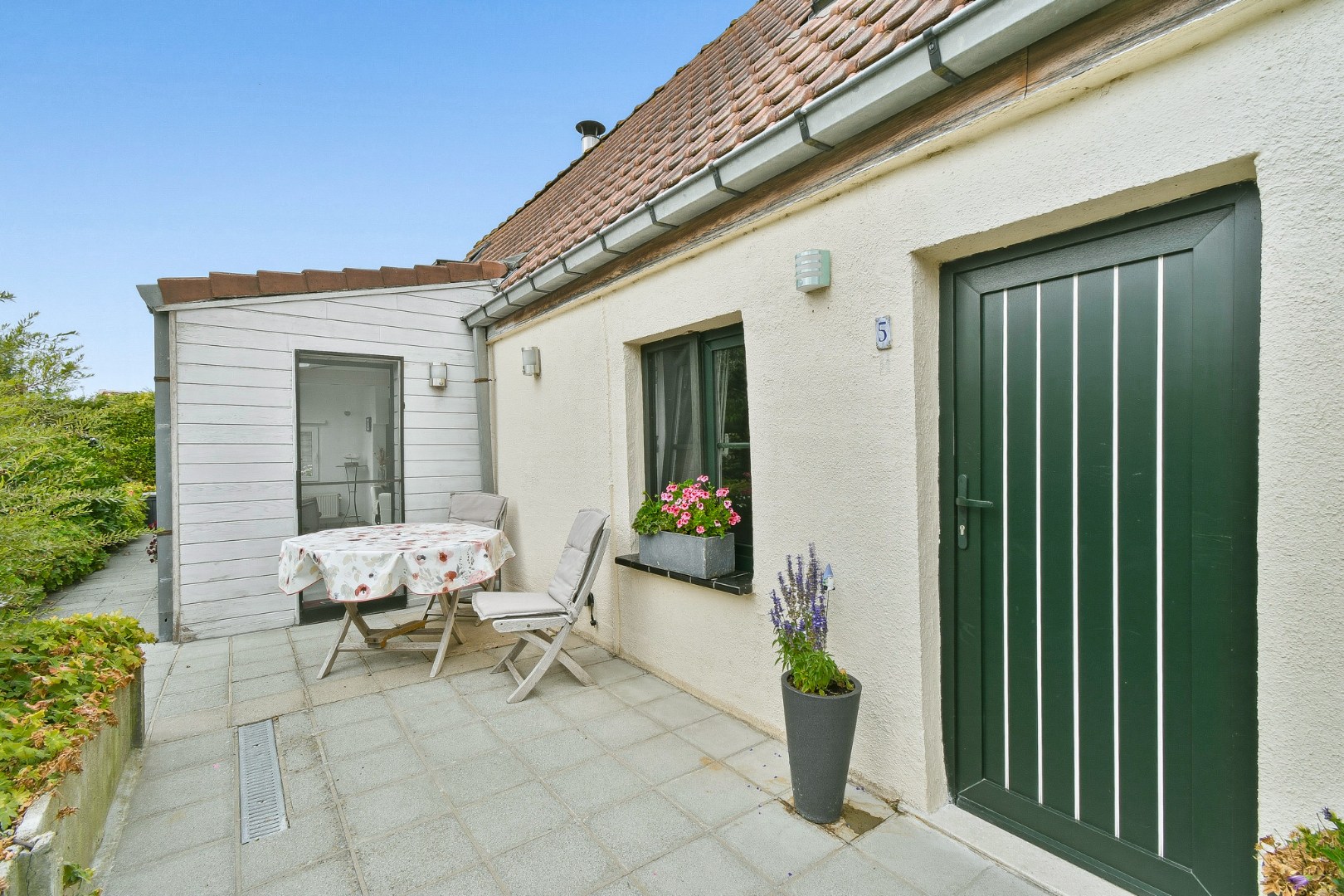 prachtige vrijstaande woning op toplocatie langs het kanaal te Leffinge met uniek panoramisch verzicht 