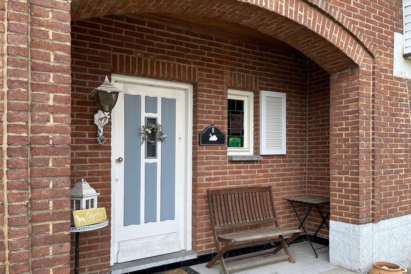 Charmante, op te knappen woning op perceel van 4.600 m² 
