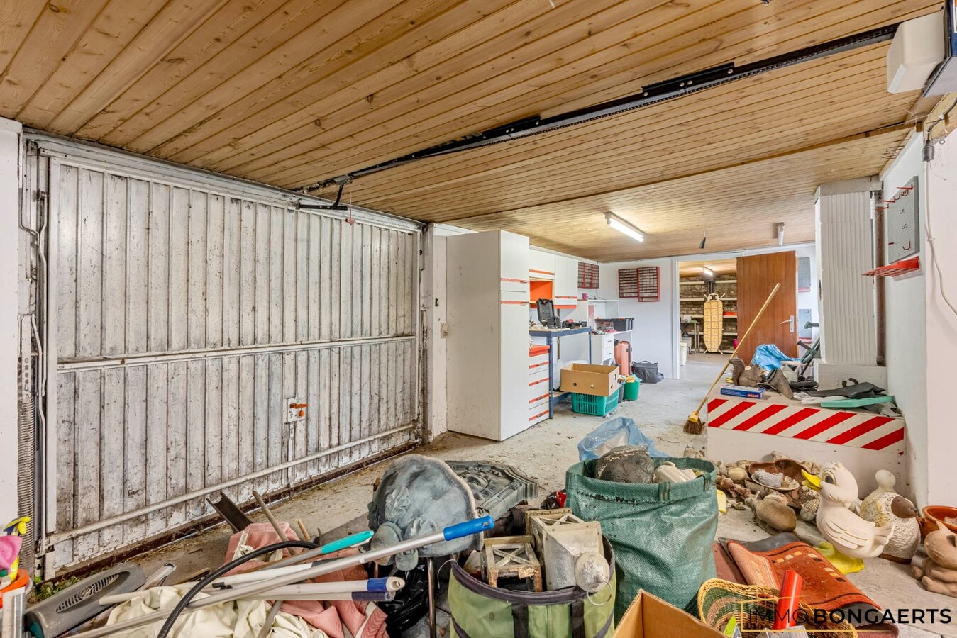 Ruime woning met vier slaapkamers 