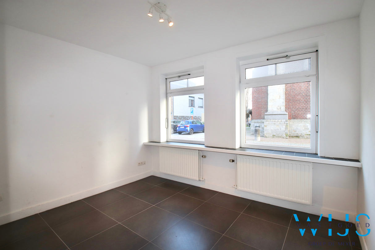 Zeer goed gelegen kantoorruimte te CENTRUM EVERGEM ! 