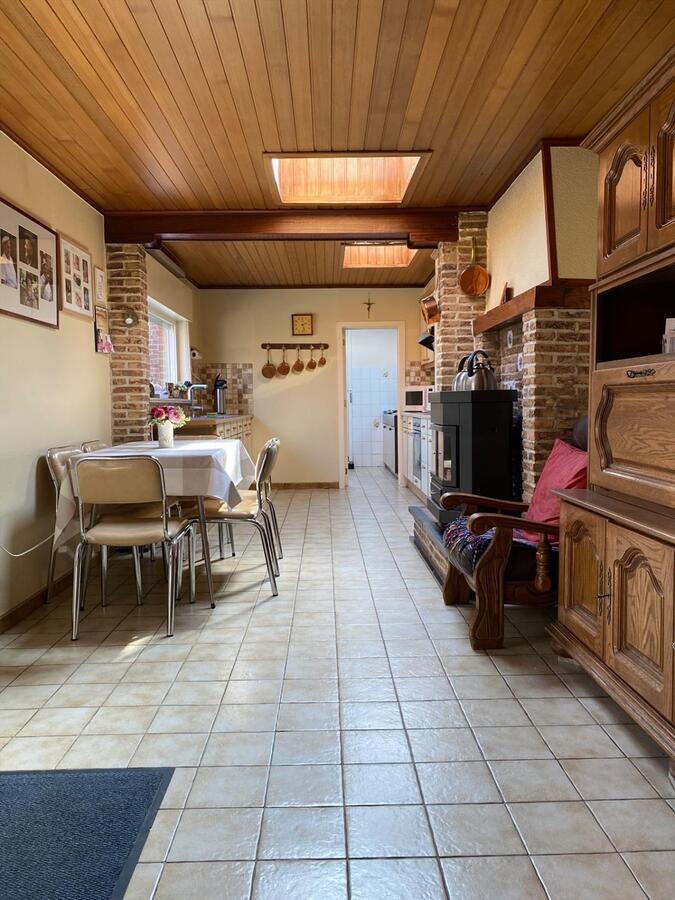 Woning met 3 slaapkamers en loods te Kortemark 