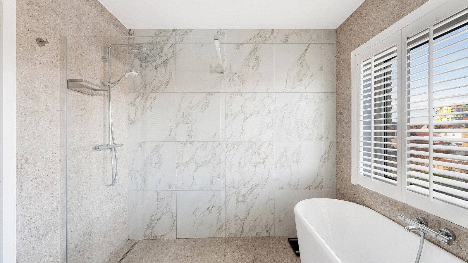 Ruime gezinswoning met inpandige garage en gezellige tuin. 