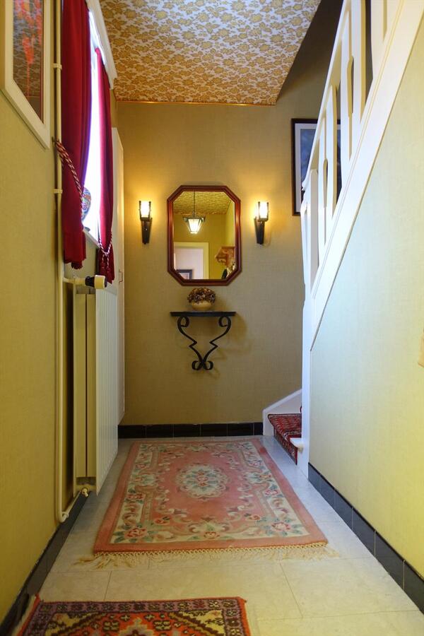 Goed gelegen woning met grote tuin 