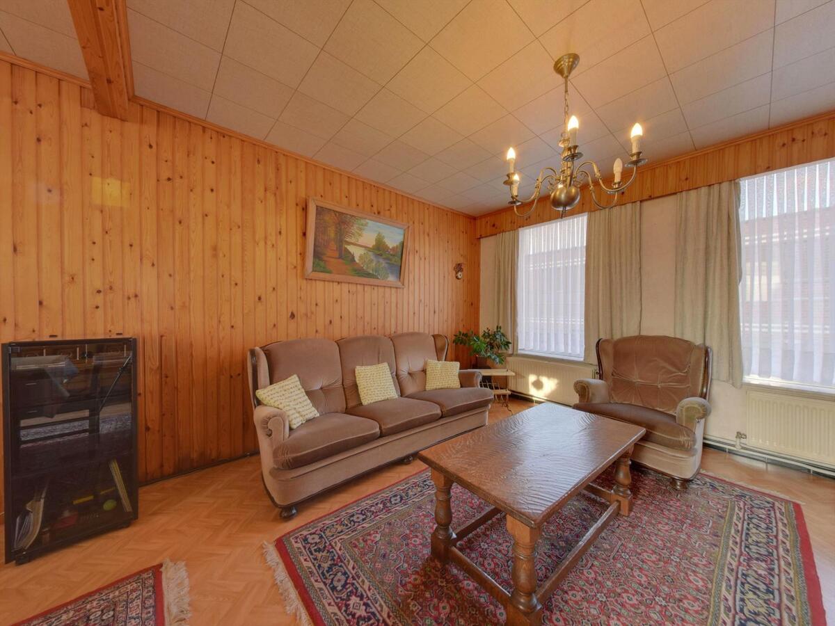 Ruime rijwoning in het gezellige Stalhille 