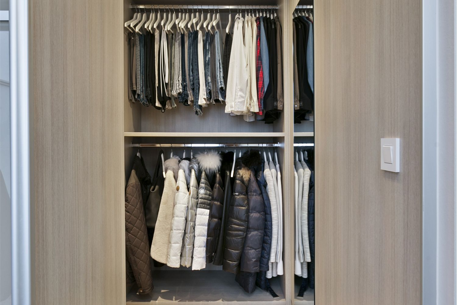 Dakappartement te koop. 