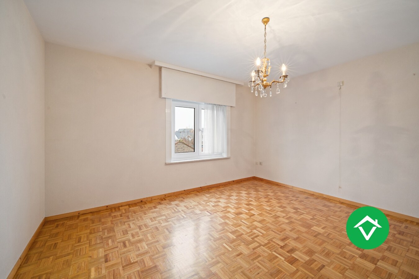 Instapklare woning met 4 slaapkamers en garage te Ichtegem 