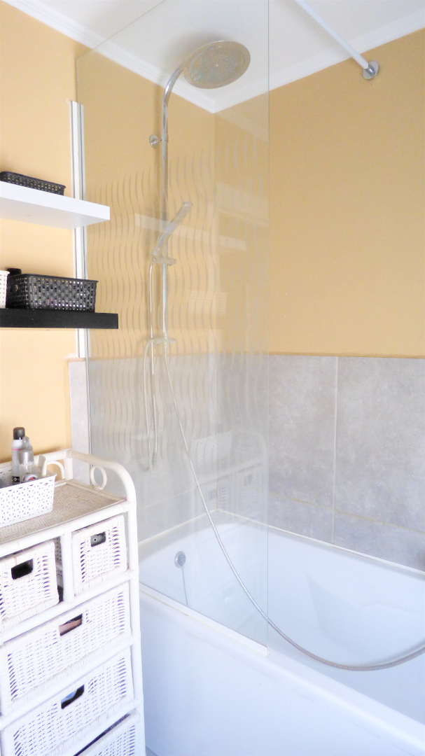 Aantrekkelijke en karaktervolle gezinswoning in het centrum van Zwevegem. 