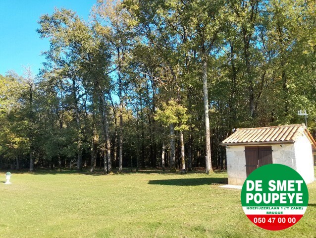 Instapklare villa op mooi perceel grond 