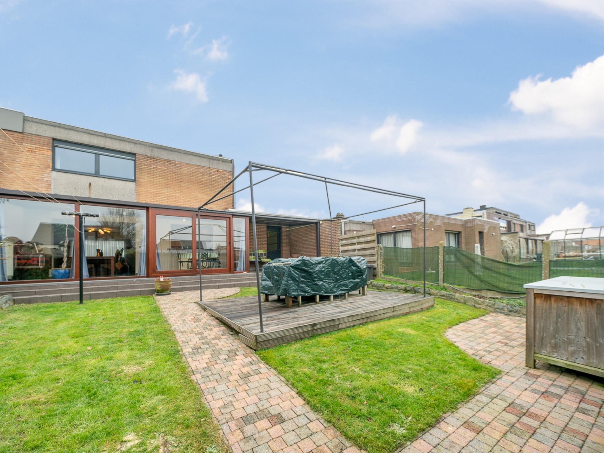 Instapklare woning met 3 kamers, terras en tuin 