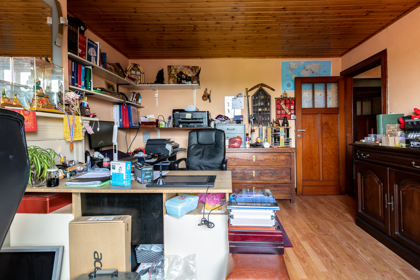 Woning met 4 slaapkamers op 1273 m² te Koekelare 