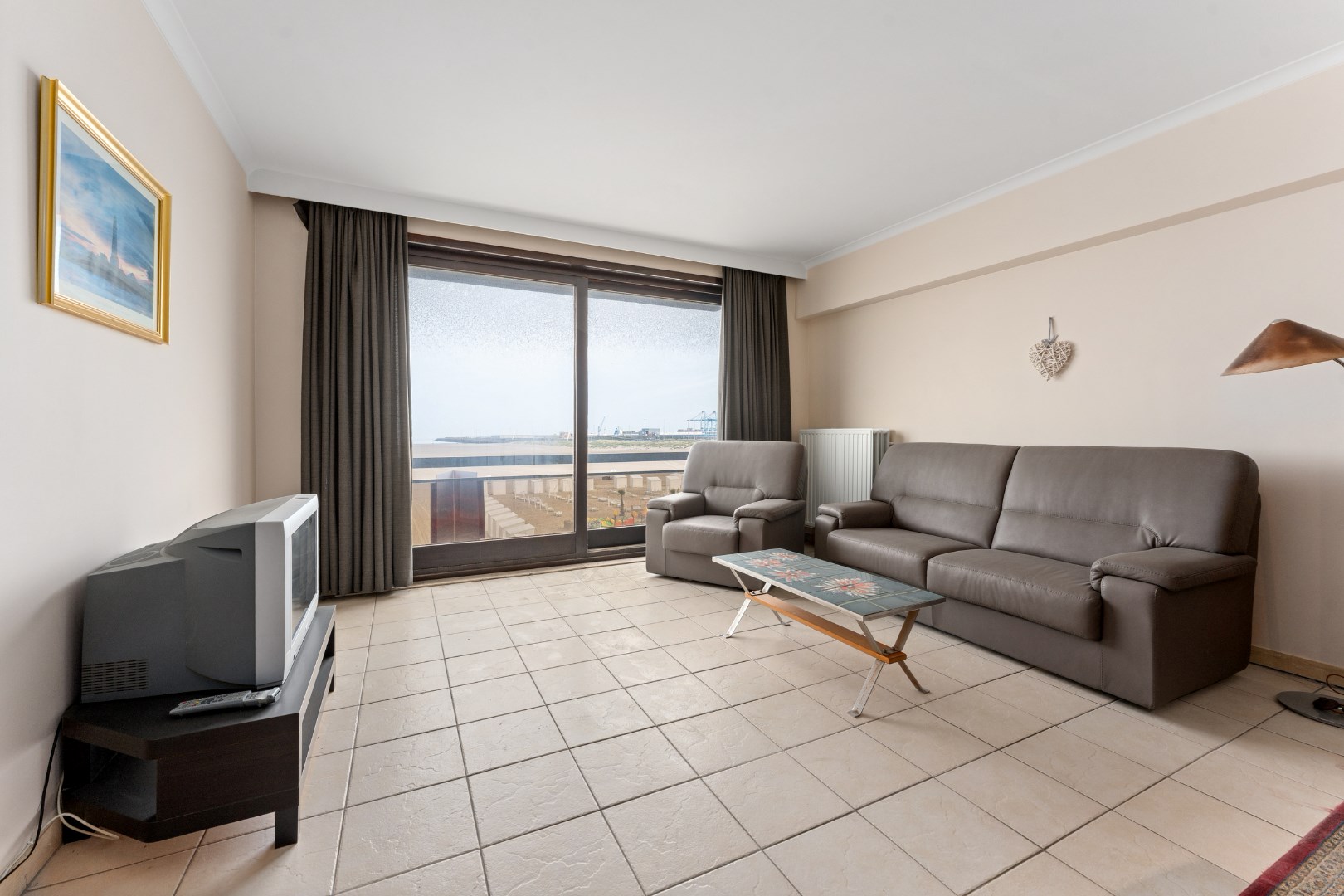 Appartement spacieux avec 3 chambres sur le Zeedijk 