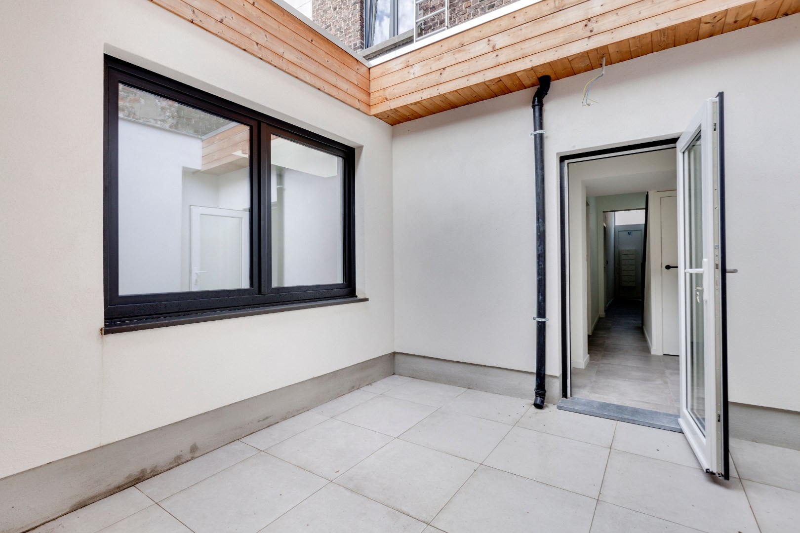 Studio (ENKEL INSCHRIJVEN VIA DE LINK AUB) https://ap.lc/bsrmk 