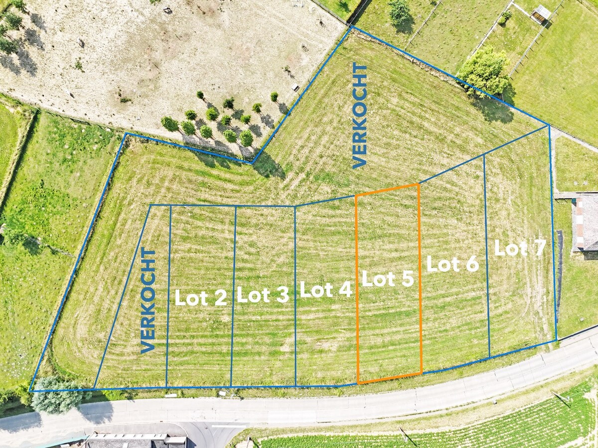 Bouwgrond voor open bebouwing op +/- 8 are te Zottegem 