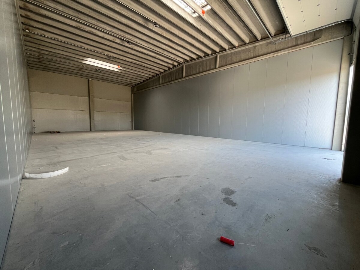 LAATSTE UNIT TE HUUR !! 