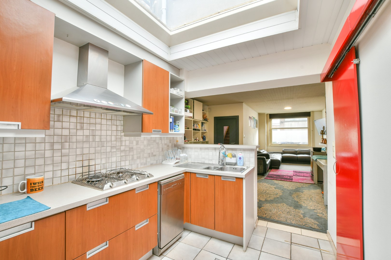 Centraal gelegen rijwoning met 4 slaapkamers en koer 