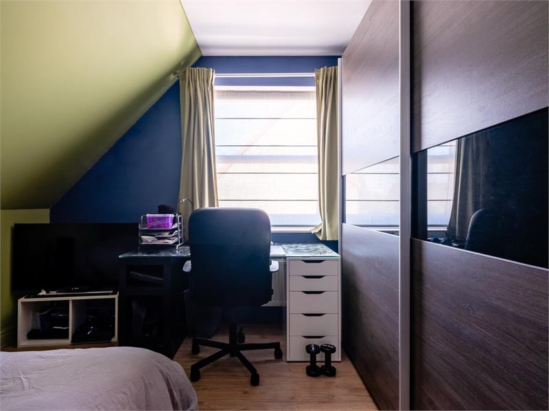 Instapklare woning in rustige wijk te Eeklo. 