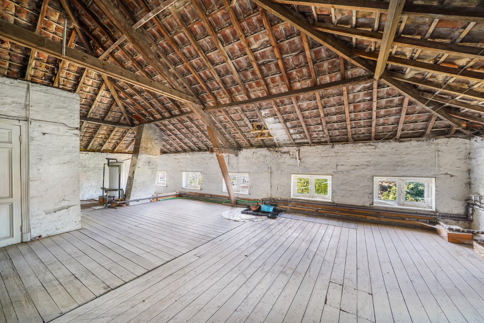 Uniek herenhuis in het centrum van Oudenburg 