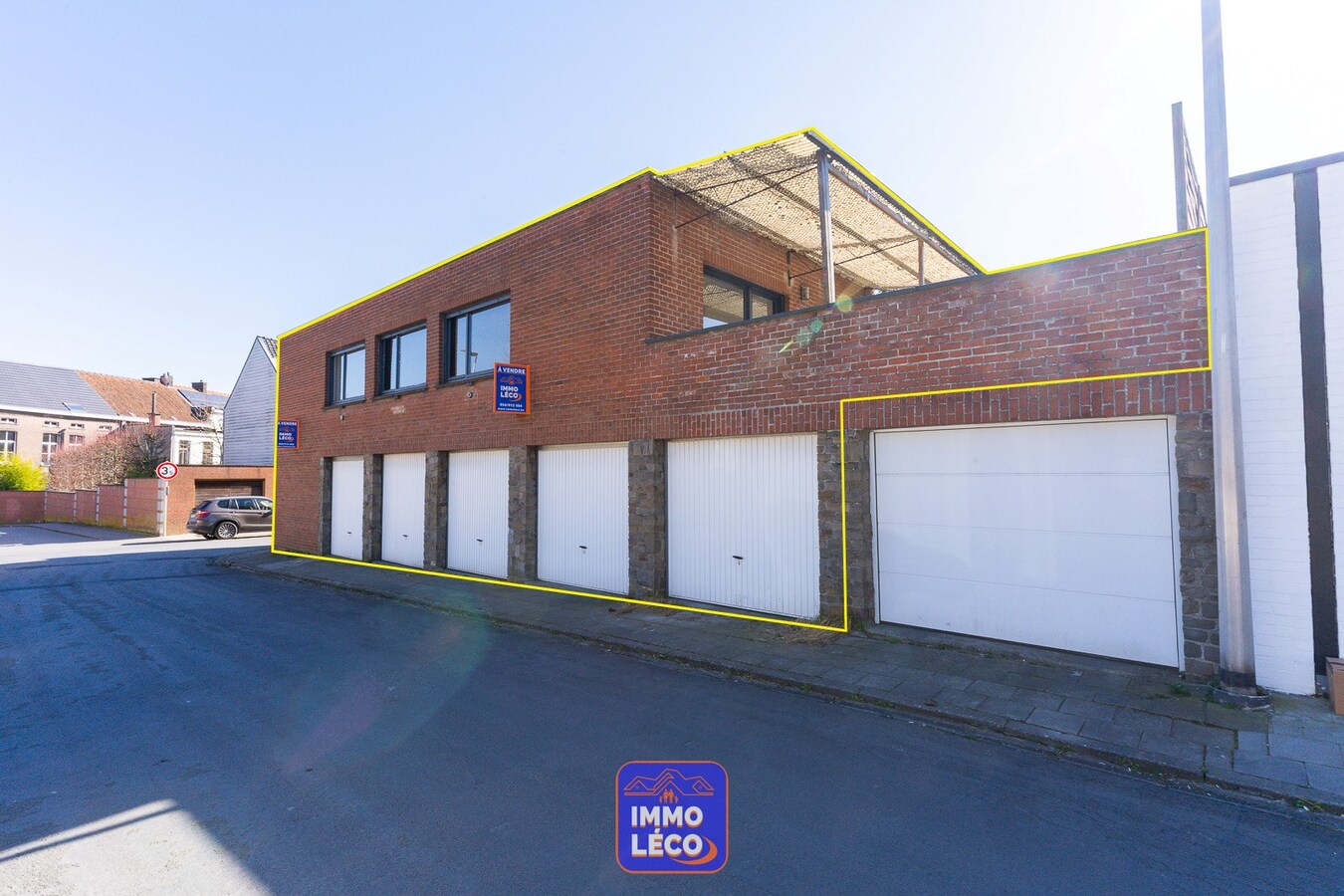 Appartement avec 5 garages, proche de la gare, IDEAL INVESTISSEURS 