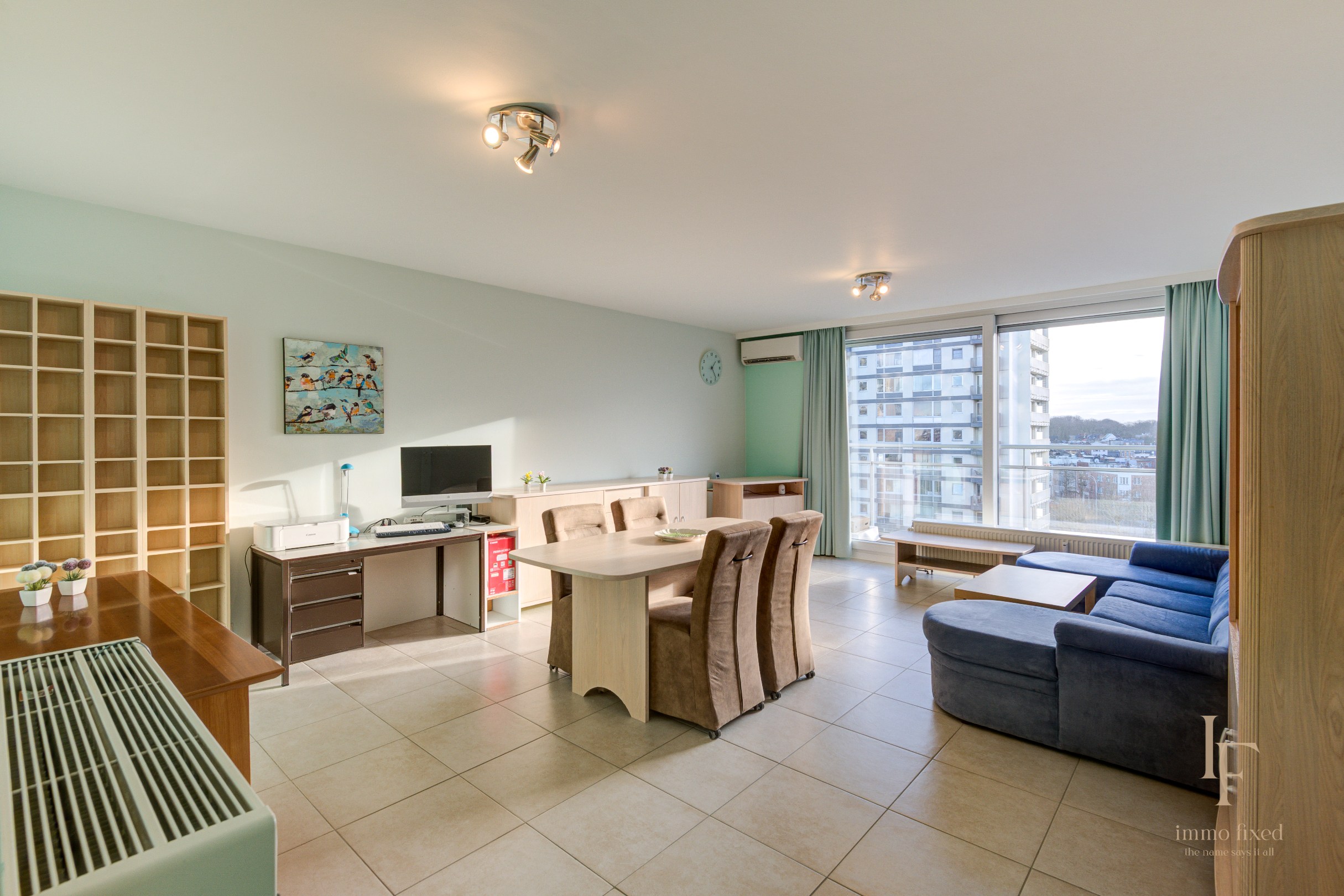 Appartement met 2 slaapkamers én topverbindingen in het hart van Berchem! 