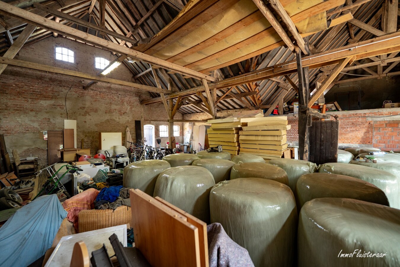 Prachtige langgevelhoeve met charmante schuur en paardenfaciliteiten op ca. 1,8 ha te Ravels. (BEZOEKDAG OP 08/08 VAN 10U TOT 14U) 