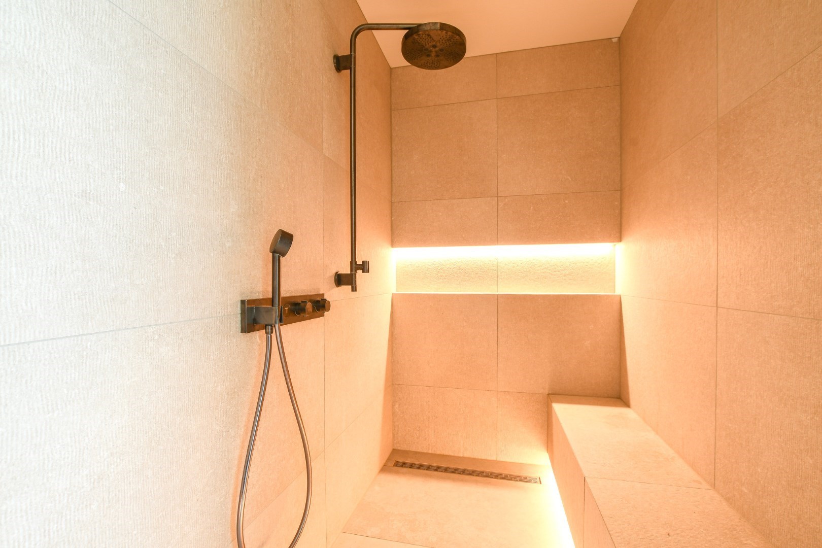 Luxe villa in Nieuwmunster, De Haan – Een unieke combinatie van stijl, comfort en duurzaamheid 