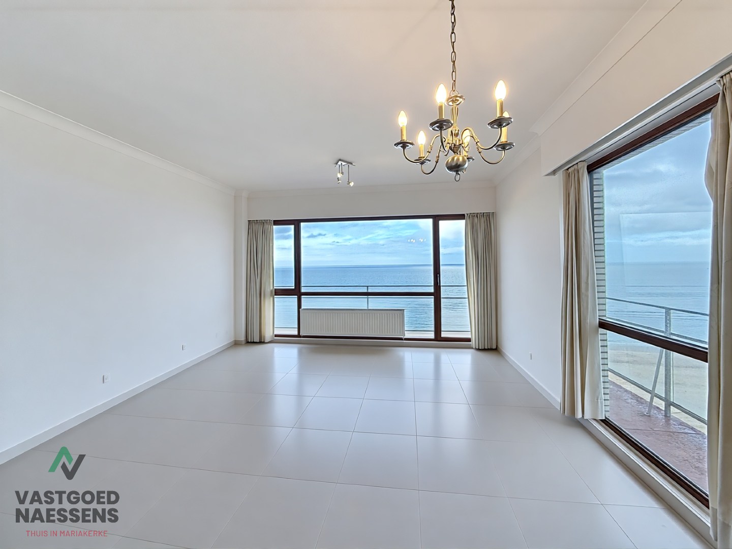 Appartement prêt à emménager avec 2 chambres - vue panoramique - grandes terrasses 