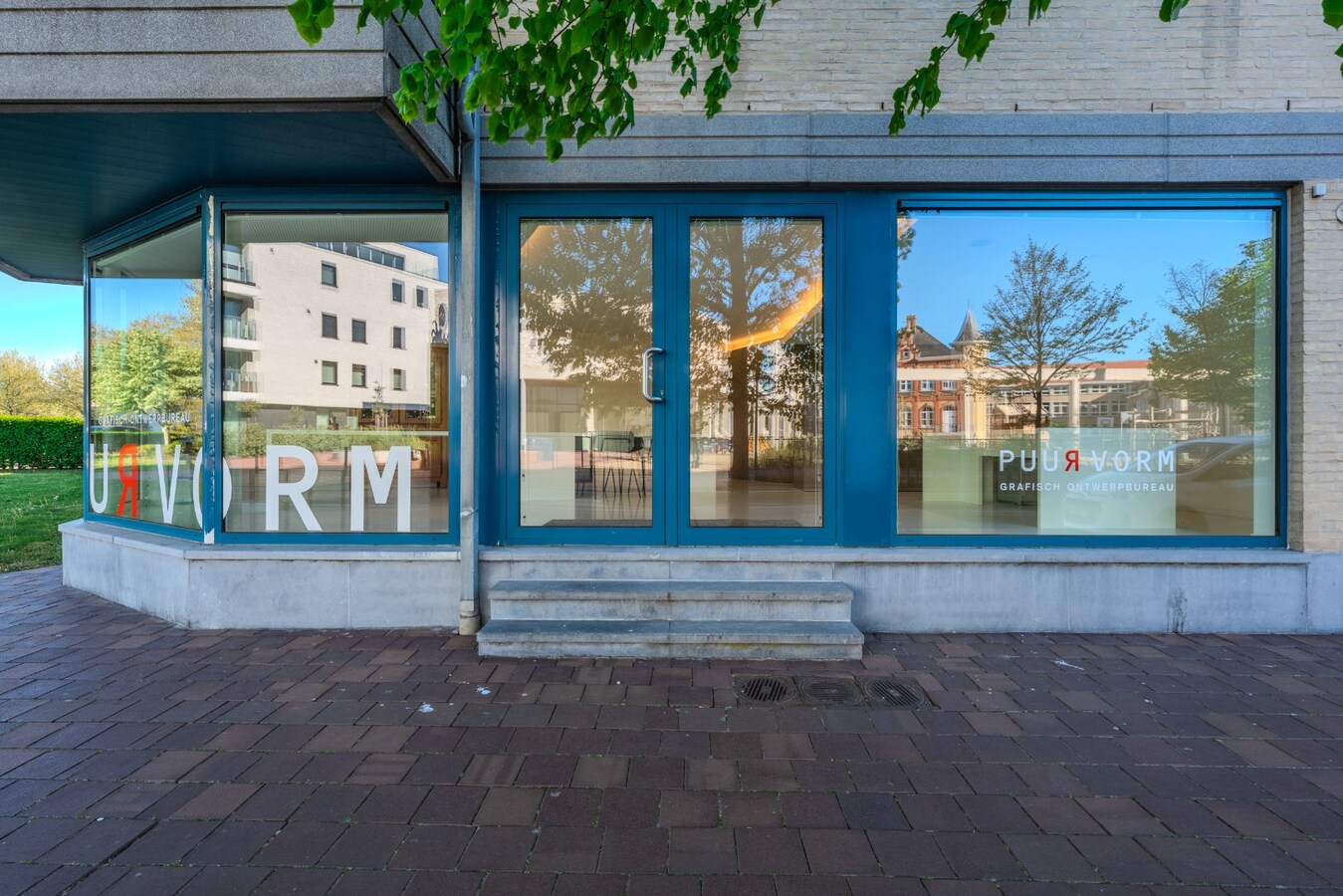 Commercial shop for sale in De Panne