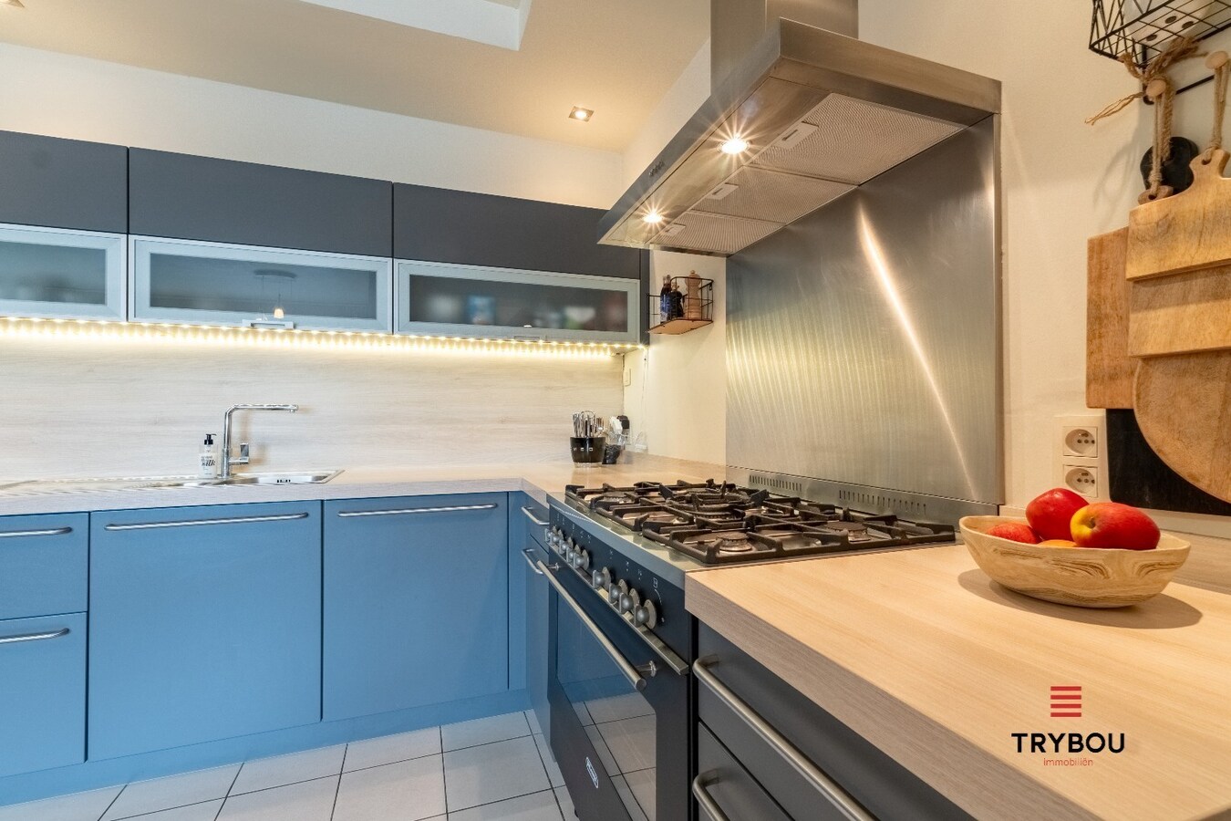 Ruim, instapklaar appartement met garage te koop in Langemark-Poelkapelle 