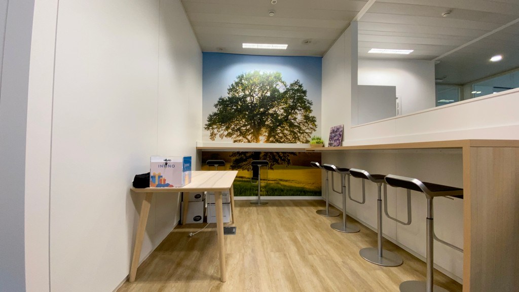 Instapklaar kantoorgelijkvloers te huur in Blue Towers in Gent