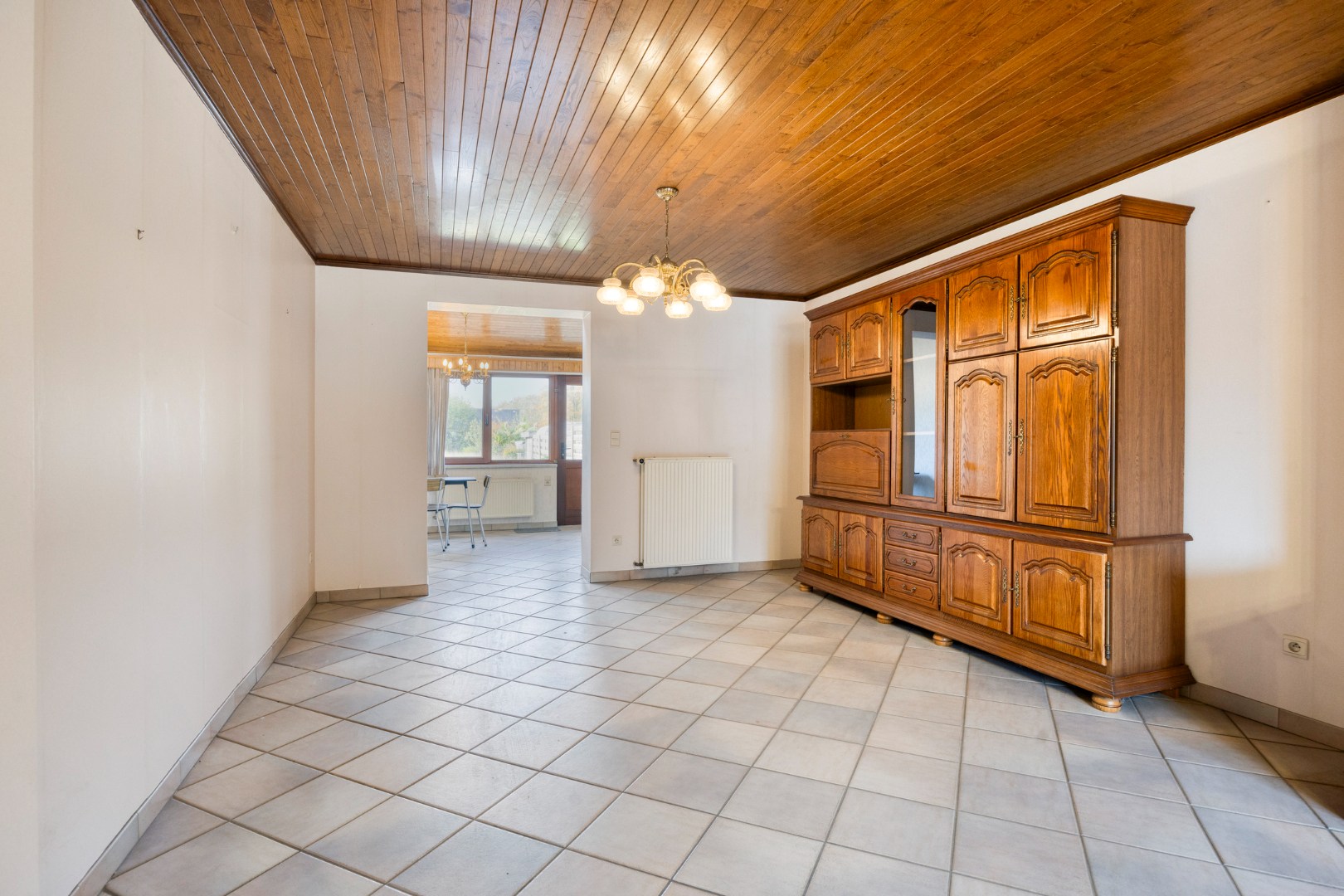 Ruime woning met ruime tuin en garage op een perceel van 802m² in Holsbeek – EPC 280 kWh/m² - bewoonbare opp. 243 m² 