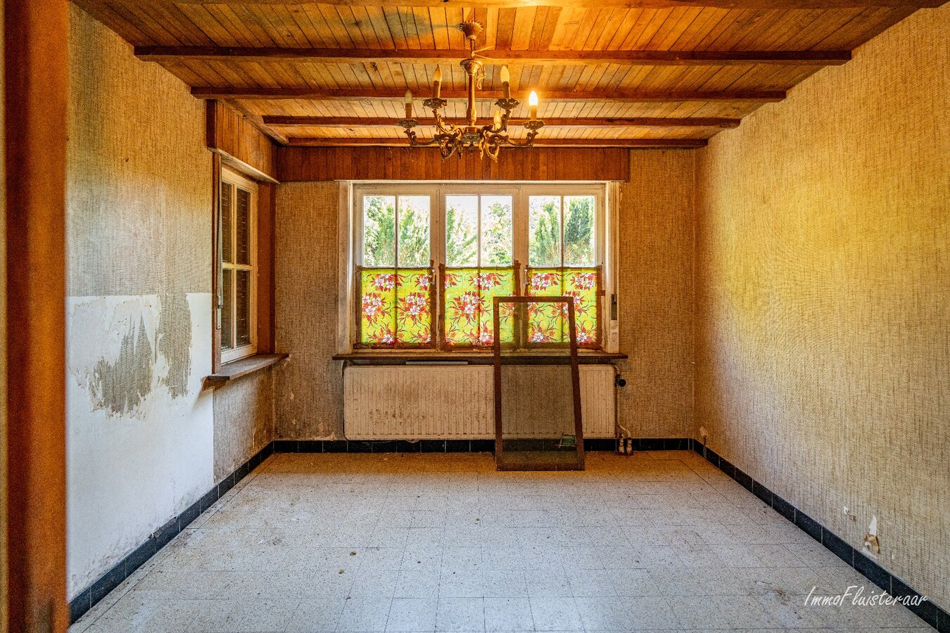 Uniek gelegen te renoveren woning met stalgebouw op ca. 10ha te Herk-de-Stad 