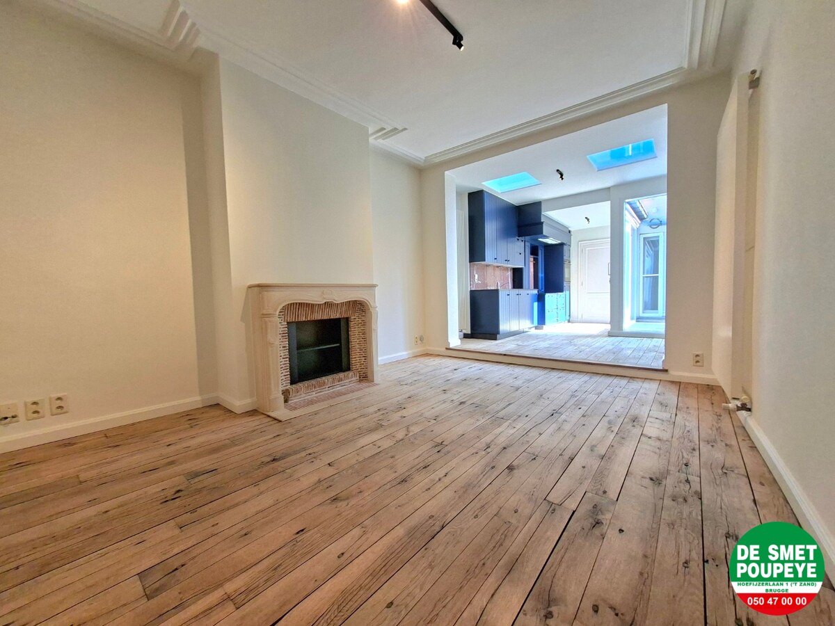 Ruim triplex appartement met 2 terrassen 