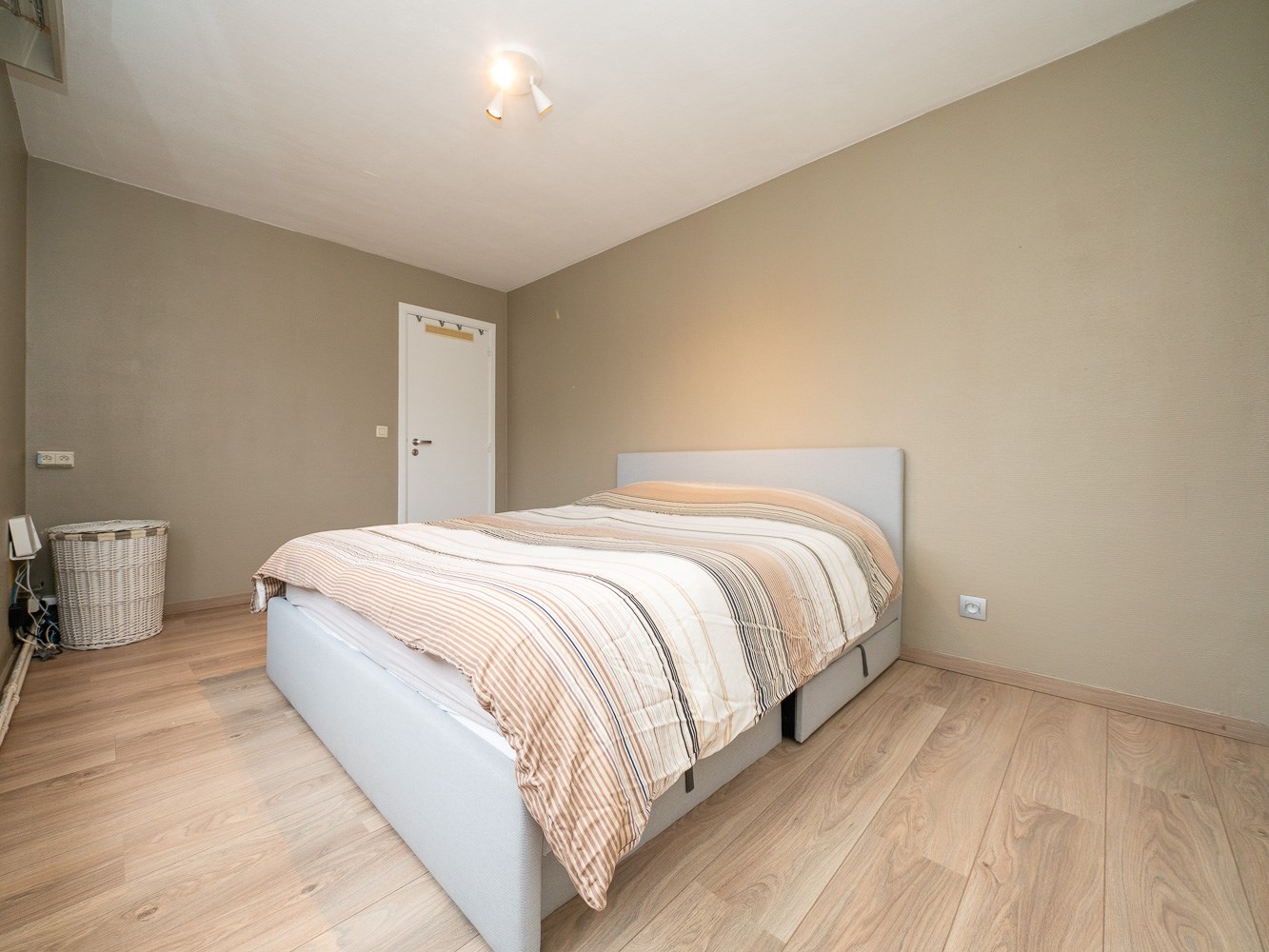 Instapklare woning met 3 kamers, terras en tuin 