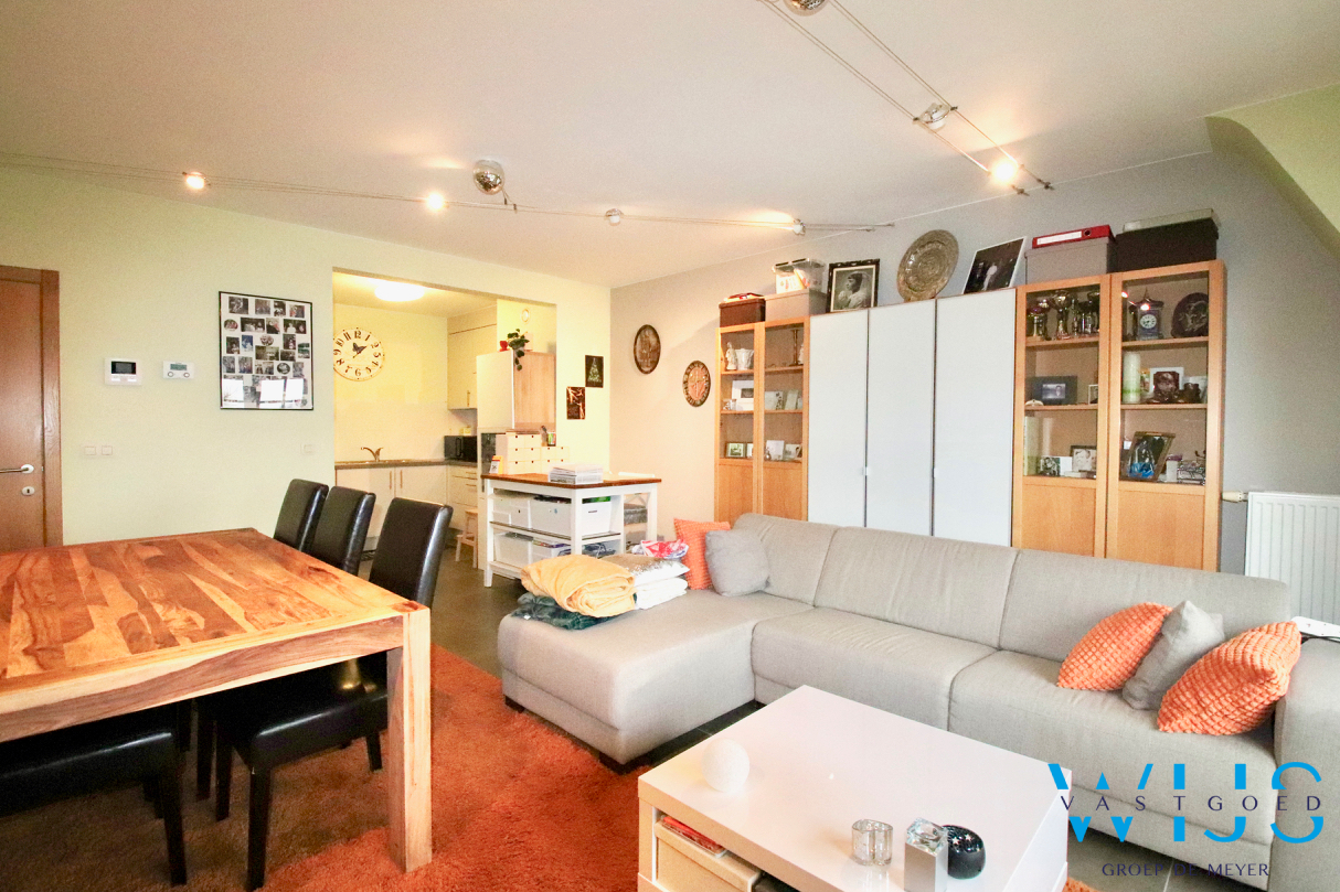 Instapklaar éénslaapkamer appartement MET staanplaats te Evergem/Rieme ! 