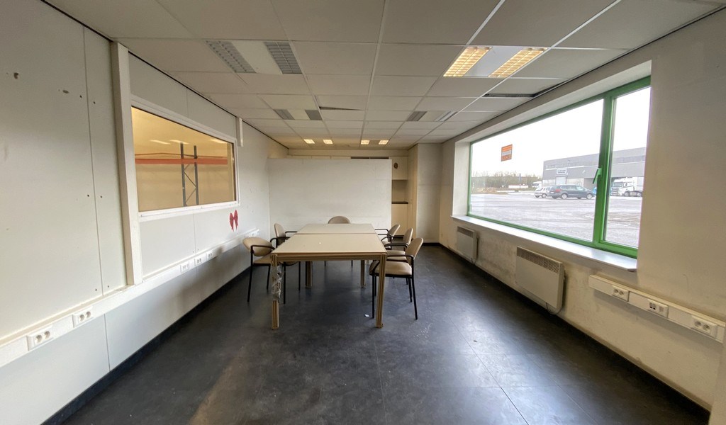 Bedrijfspand te huur aan Groothandelsmarkt Antwerpen