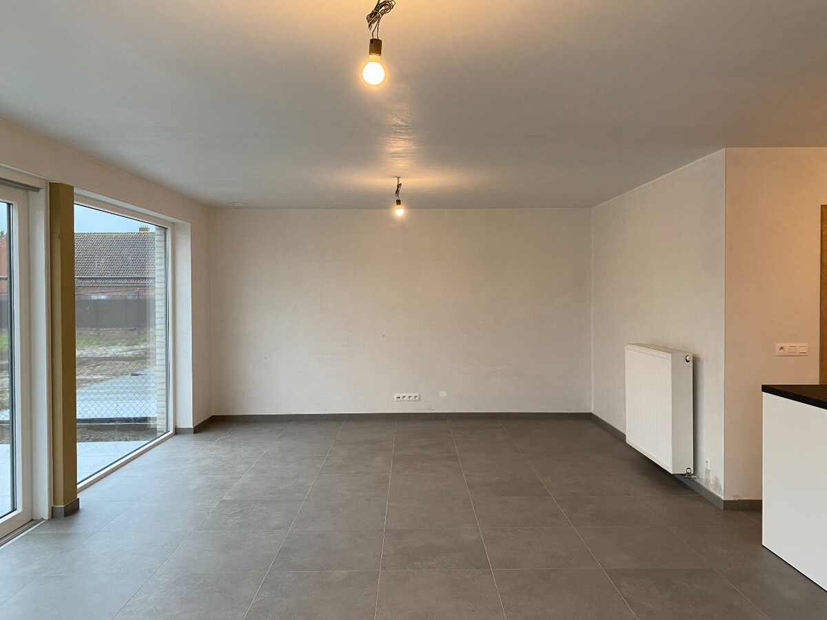 Energiezuinige nieuwbouwwoning met 3 slaapkamers en garage te Houthulst 