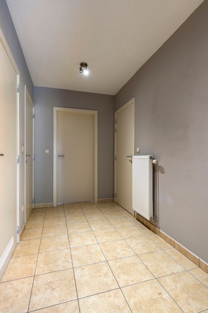 Instapklaar gelijkvloers appartement met tuin in het centrum van Geel 
