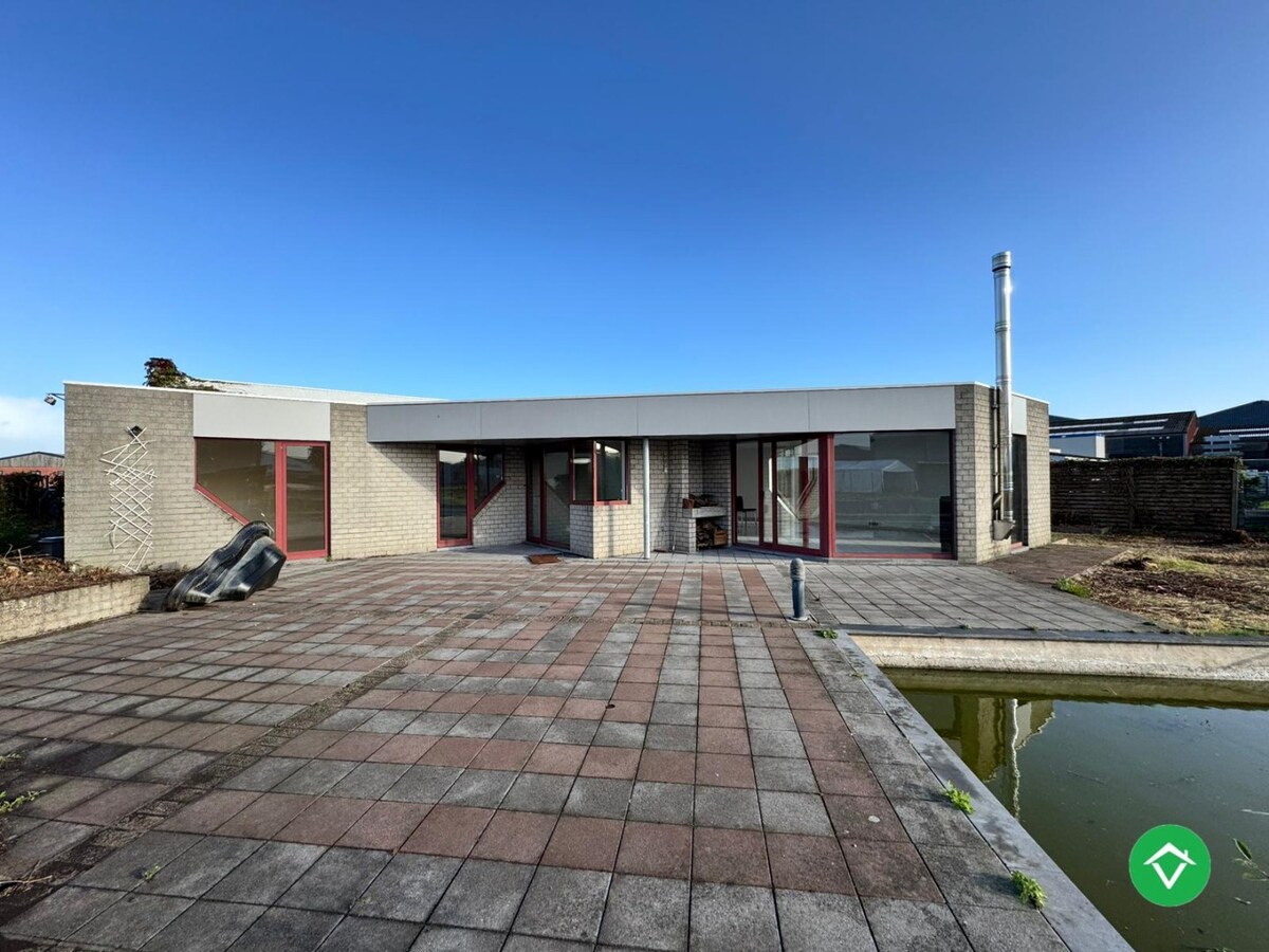 Handelspand met woonst te Ichtegem 