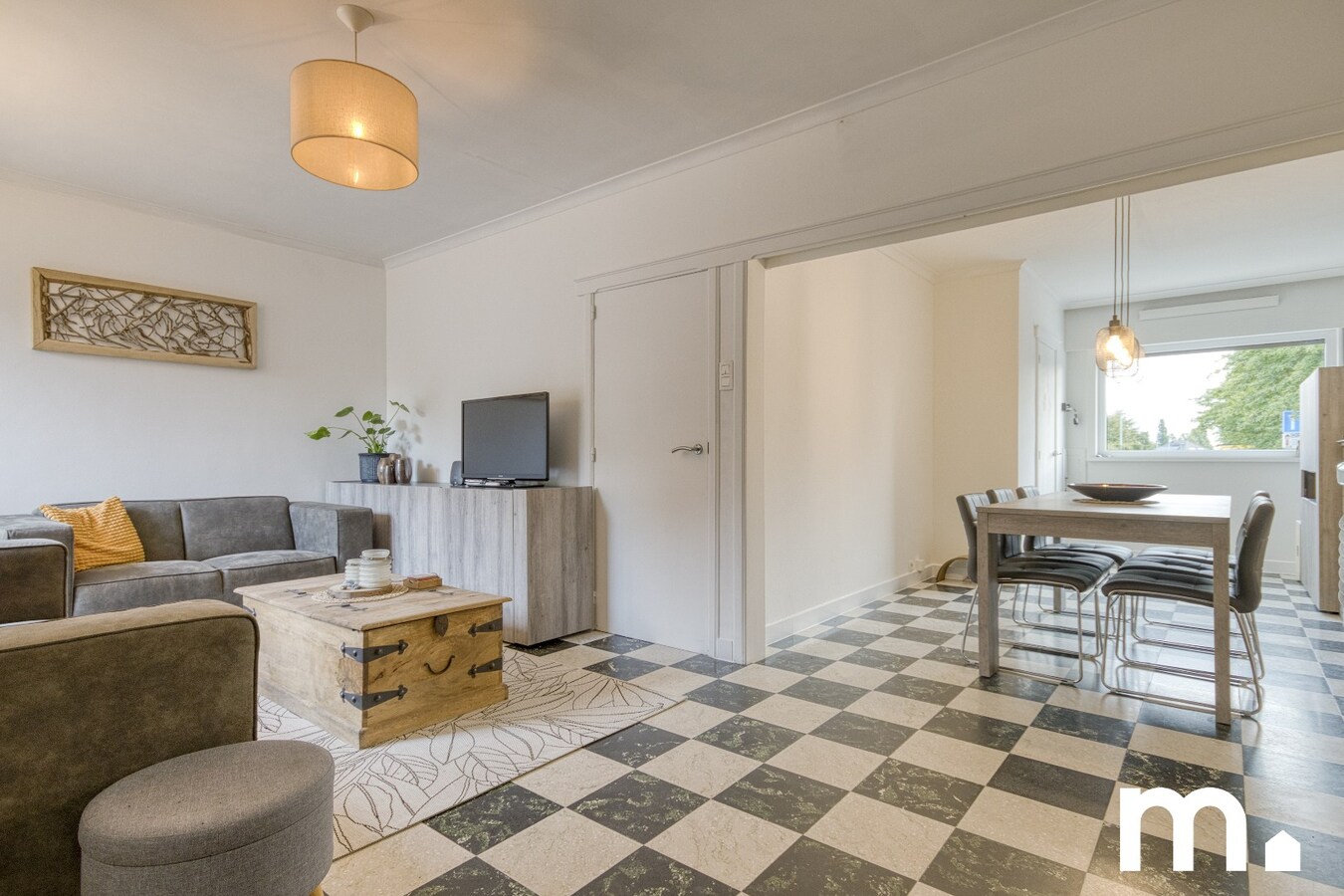 Woning te Heestert met 4 slaapkamers op TOPLIGGING met unieke verzichten op 428m²! 